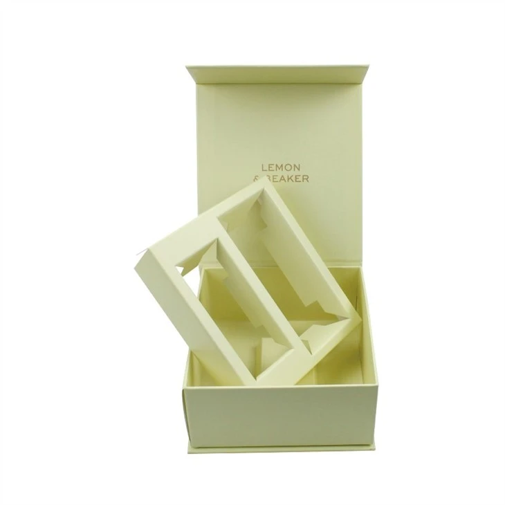 Gift Boxes With Magnetic Catch
